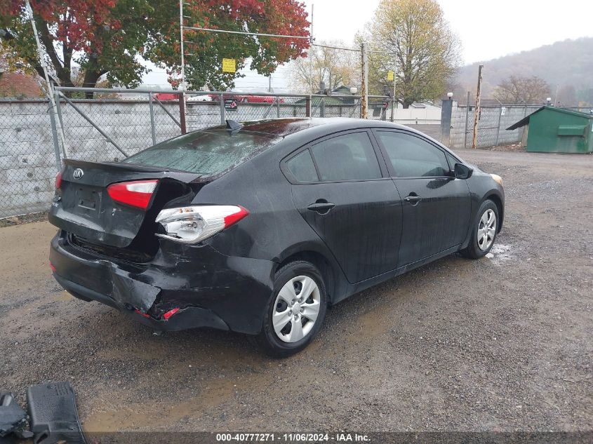 VIN KNAFK4A68F5259312 2015 KIA Forte, LX no.4