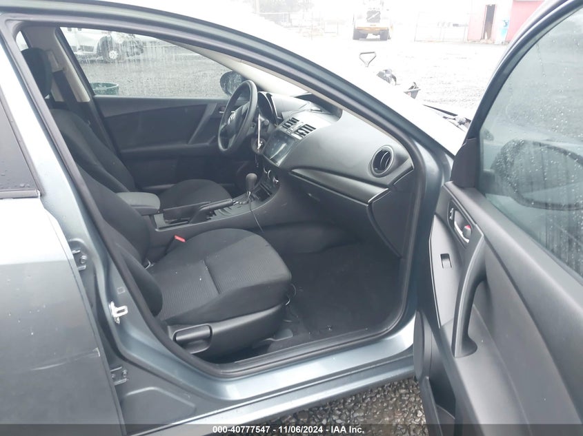 2013 MAZDA MAZDA3 I SV - JM1BL1TG8D1814539