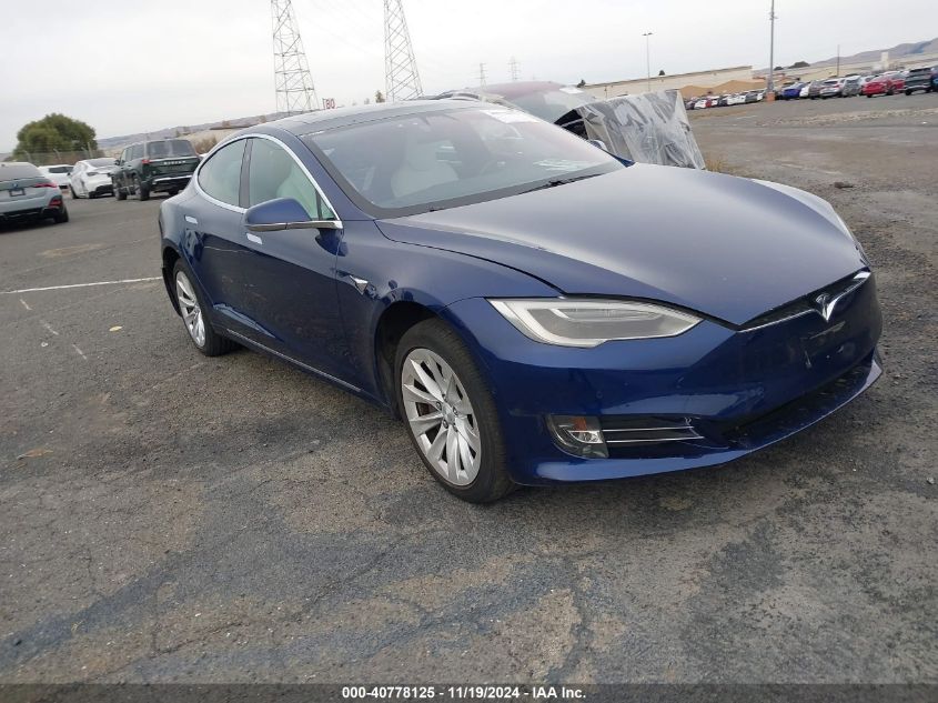 VIN 5YJSA1E2XJF291390 2018 Tesla Model S, 100D/75D/... no.1