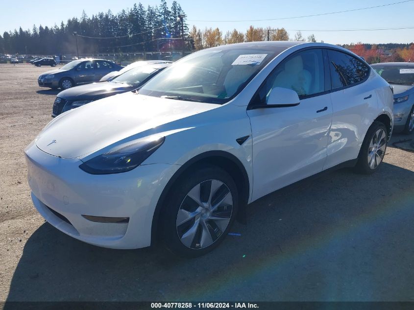 VIN 7SAYGDEE3PF635688 2023 TESLA MODEL Y no.2