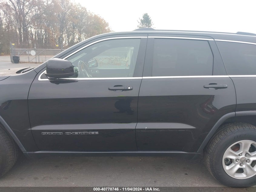 VIN 1C4RJFAG9HC730678 2017 JEEP GRAND CHEROKEE LAREDO 4X4