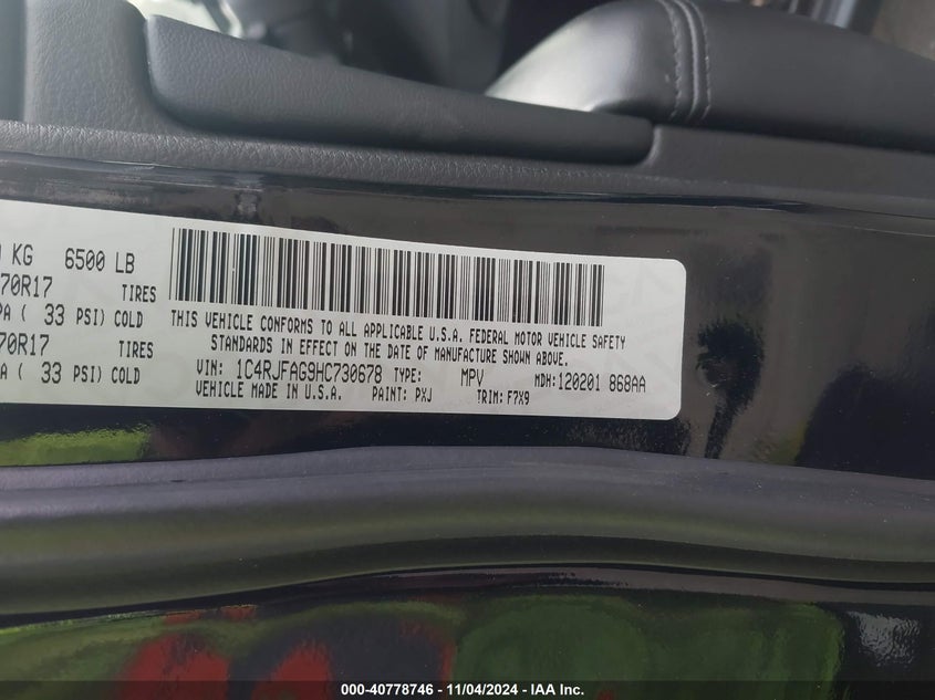 VIN 1C4RJFAG9HC730678 2017 JEEP GRAND CHEROKEE LAREDO 4X4