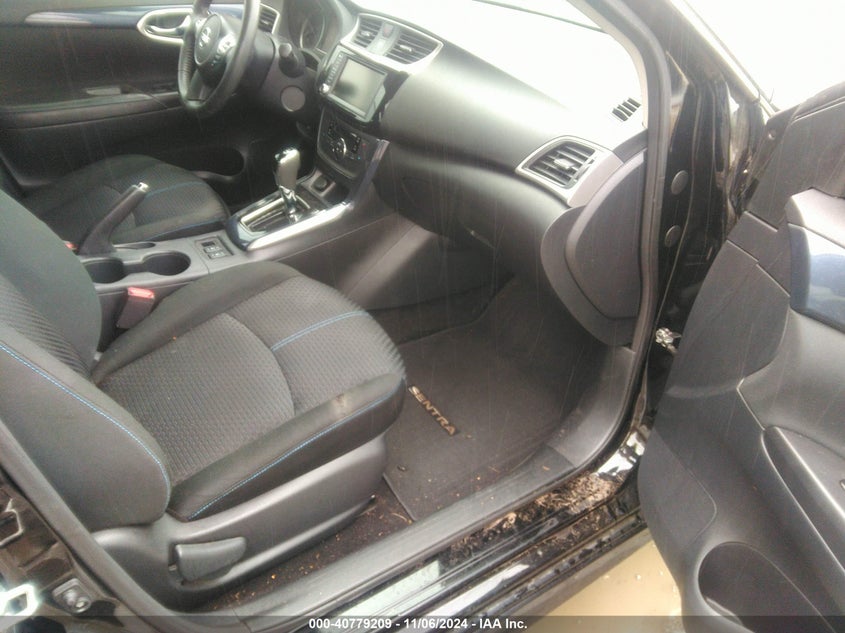 VIN 3N1AB7AP7KY302562 2019 NISSAN SENTRA SR