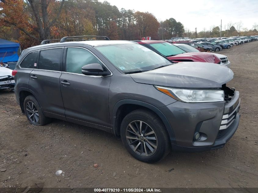 VIN 5TDJZRFH8JS561217 2018 Toyota Highlander, Xle no.13