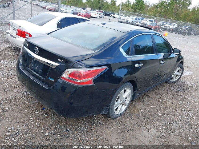 Image 4 of 2014 Nissan Altima  salvage vehicle - Lot #40779802 at IAAI