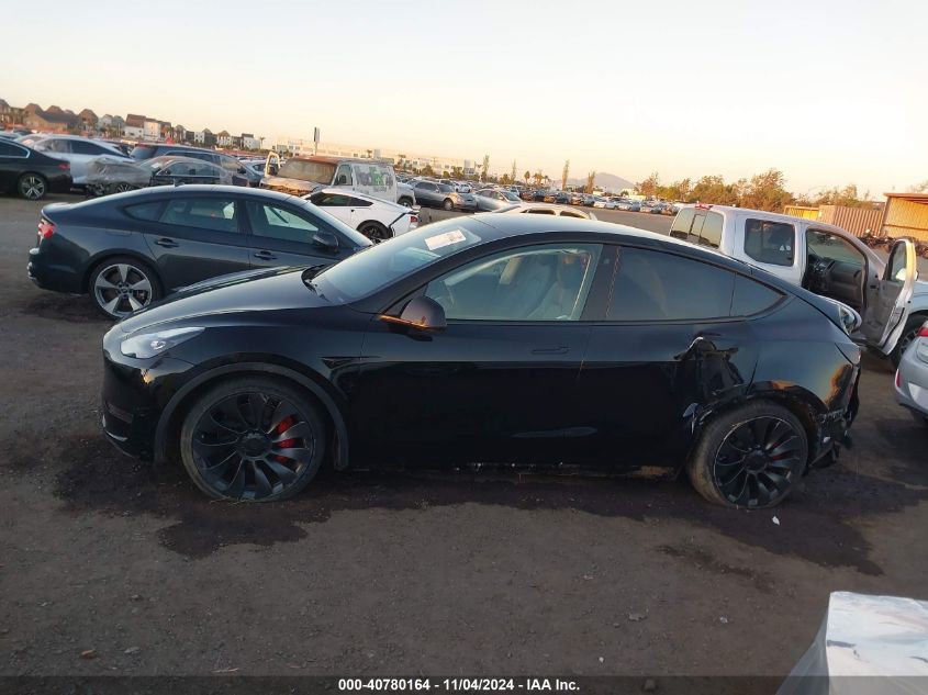 2022 Tesla Model Y Performance Dual Motor All-Wheel Drive VIN: 7SAYGDEF4NF546427 Lot: 40780164