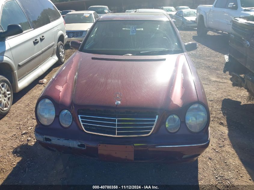 2001 Mercedes-Benz E 320 VIN: WDBJF65J11B208464 Lot: 40780358