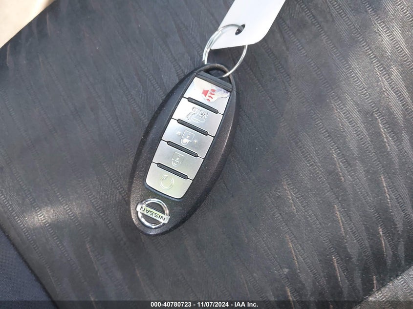 2018 NISSAN ROGUE SV - KNMAT2MV5JP578195