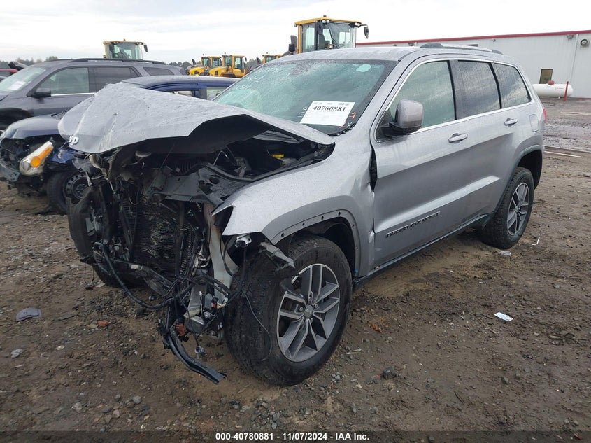 VIN 1C4RJFAG2JC297887 2018 JEEP GRAND CHEROKEE LAREDO E 4X4