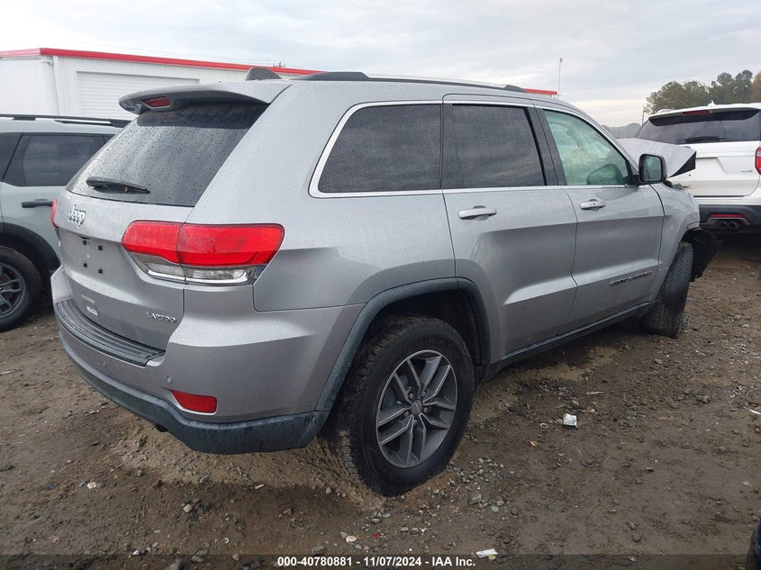 VIN 1C4RJFAG2JC297887 2018 JEEP GRAND CHEROKEE LAREDO E 4X4