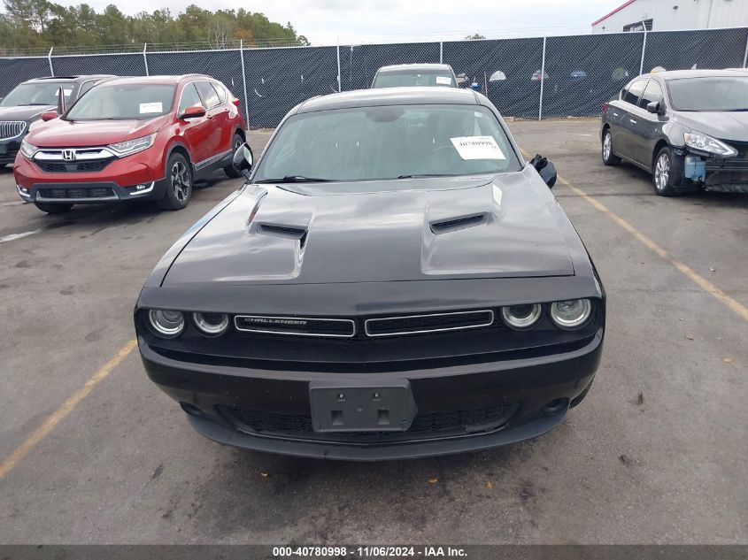 2018 Dodge Challenger Sxt VIN: 2C3CDZAG8JH317947 Lot: 40780998