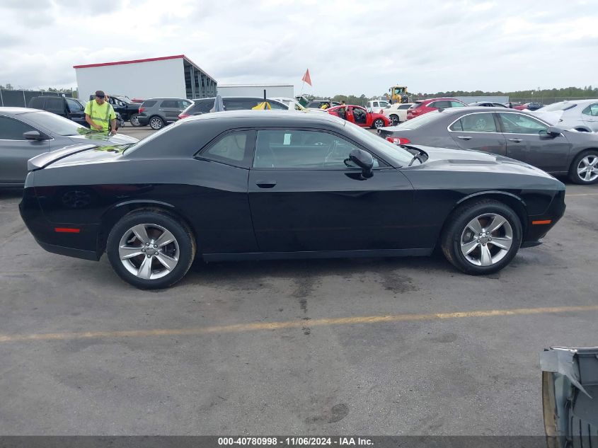 2018 Dodge Challenger Sxt VIN: 2C3CDZAG8JH317947 Lot: 40780998