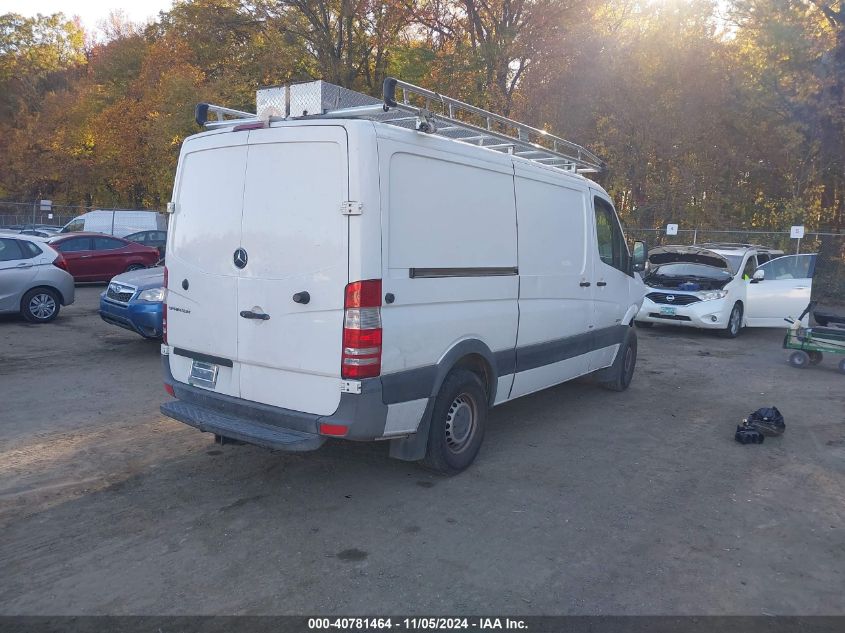 VIN WD3PE7CC5E5856994 2014 Mercedes-Benz Sprinter 2... no.4