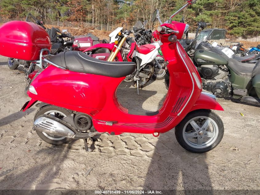 2011 Vespa Lx 150Ie VIN: ZAPM688F4B5400137 Lot: 40781499