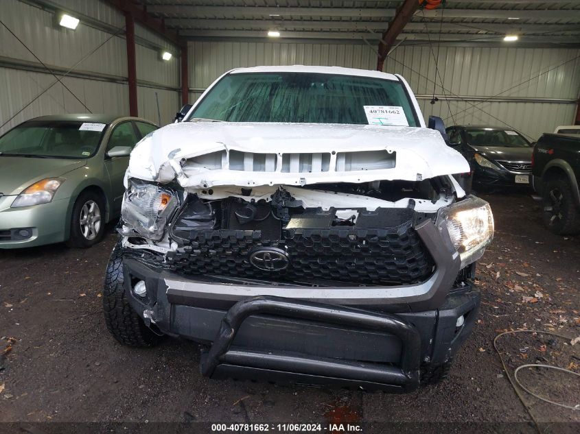 2019 Toyota Tundra Sr 4.6L V8 VIN: 5TFUM5F18KX081777 Lot: 40781662