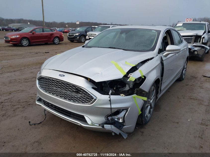 2019 Ford Fusion Hybrid Titanium VIN: 3FA6P0RU2KR197449 Lot: 40782725