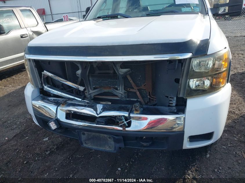 2007 Chevrolet Silverado 2500Hd Work Truck VIN: 1GCHK23K17F543399 Lot: 40782867