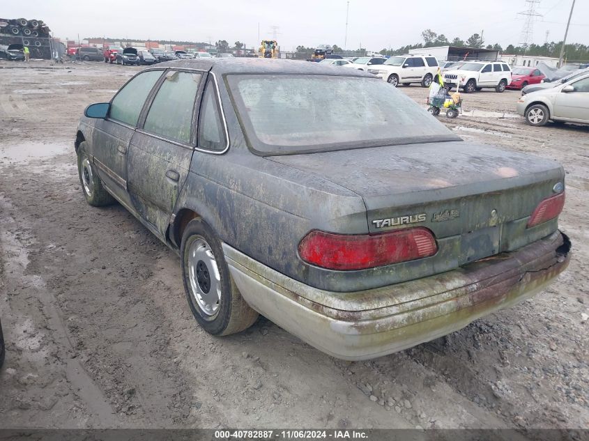 1992 Ford Taurus Gl VIN: 1FACP5244NA138007 Lot: 40782887