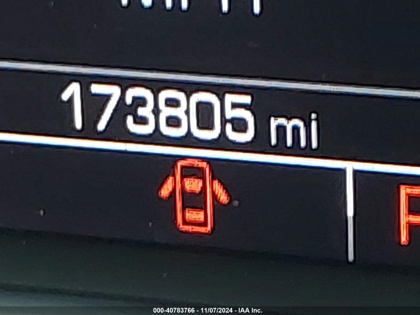 2018 CHEVROLET TRAVERSE VIN: 1GNERGKW0JJ121944