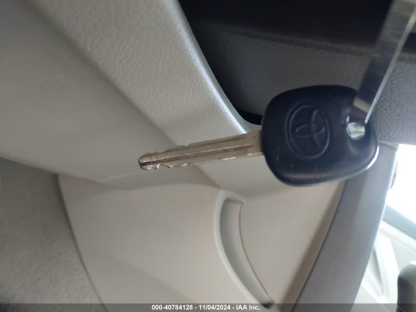 2009 Toyota Camry Le VIN: 4T1BE46K79U797326 Lot: 40784128