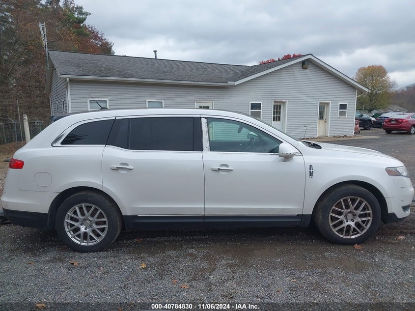2014 LINCOLN MKT ECOBOOST - 2LMHJ5AT2EBL56140