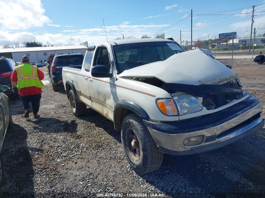 2000 Toyota Tundra Ltd V8 VIN: 5TBBT4818YS098961 Lot: 40786192