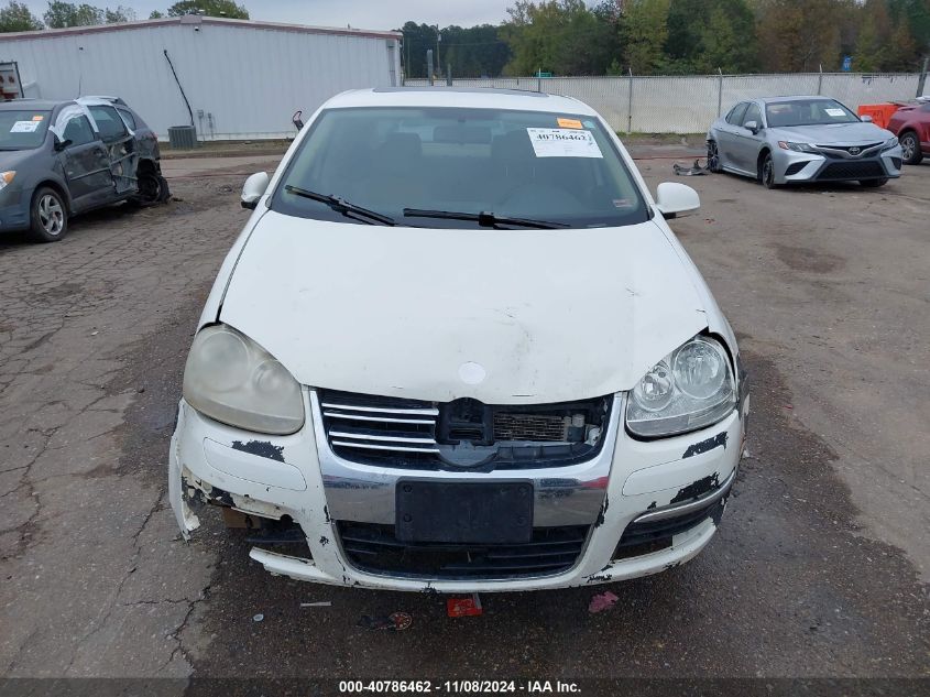 2008 Volkswagen Jetta Se/Sel VIN: 3VWRM71K28M003718 Lot: 40786462