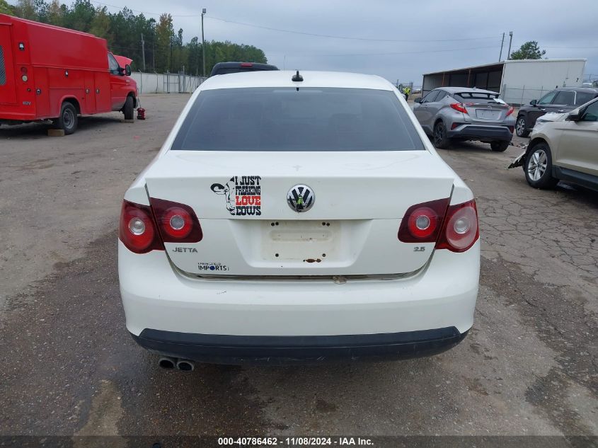 2008 Volkswagen Jetta Se/Sel VIN: 3VWRM71K28M003718 Lot: 40786462