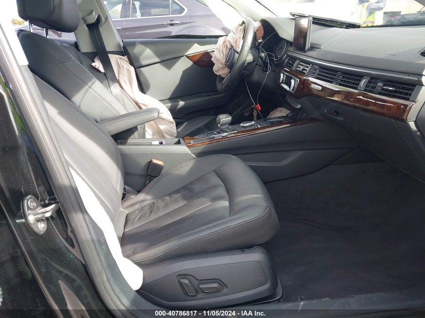 VIN WAUDNAF46KN013468 2019 AUDI A4 45 PREMIUM