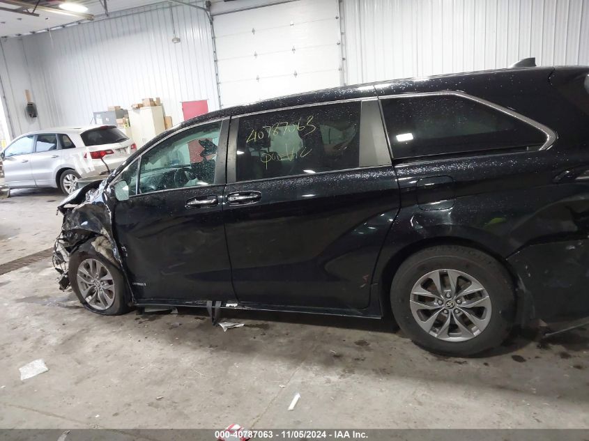 VIN 5TDYRKECXMS024302 2021 TOYOTA SIENNA no.14