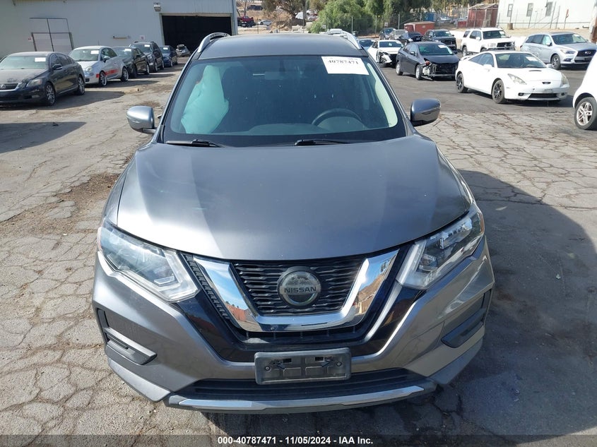 VIN KNMAT2MT9JP616588 2018 NISSAN ROGUE SV