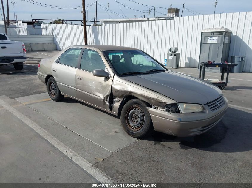 1999 Toyota Camry Le VIN: JT2BG22K7X0279514 Lot: 40787553