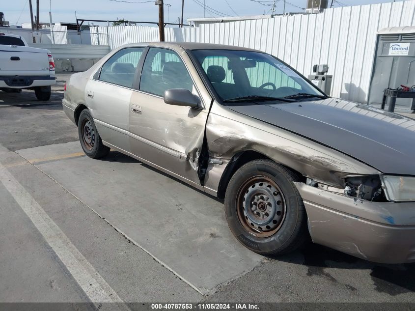 1999 Toyota Camry Le VIN: JT2BG22K7X0279514 Lot: 40787553