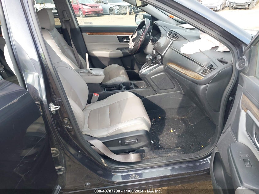 2018 HONDA CR-V TOURING - 7FARW1H97JE024415