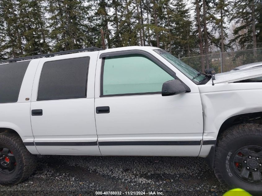 1998 Chevrolet Suburban 1500 VIN: 3GNFK16R6WG110188 Lot: 40788032