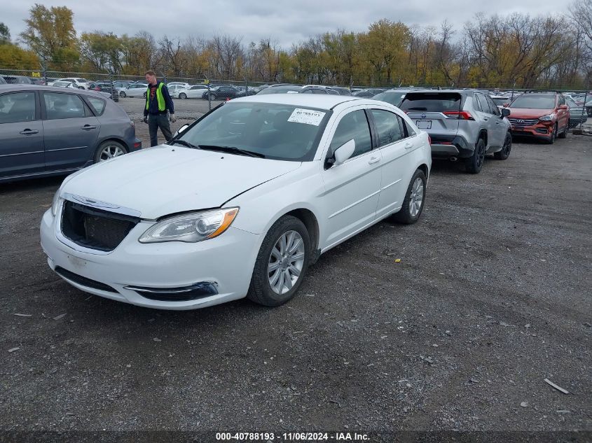 VIN 1C3CCBAB9DN635621 2013 Chrysler 200, LX no.2