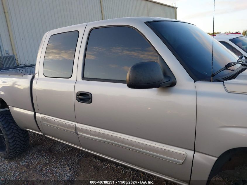 2004 Chevrolet Silverado 1500 Ls VIN: 2GCEC19T441242770 Lot: 40788291