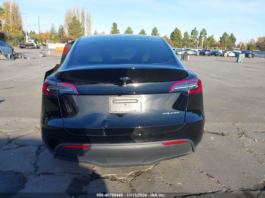 2023 Tesla Model Y Awd/Long Range Dual Motor All-Wheel Drive VIN: 7SAYGDEE9PF787698 Lot: 40788448