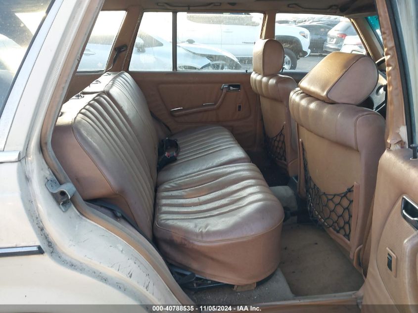 1983 Mercedes-Benz 300 Tdt VIN: WDBAB93A2DN017798 Lot: 40788535