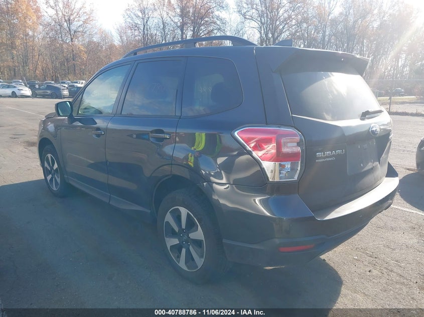 VIN JF2SJAEC2HH518981 2017 SUBARU FORESTER 2.5I PREMIUM