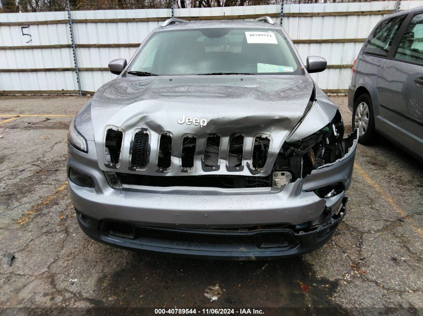 2016 Jeep Cherokee Latitude VIN: 1C4PJLCB0GW211877 Lot: 40789544