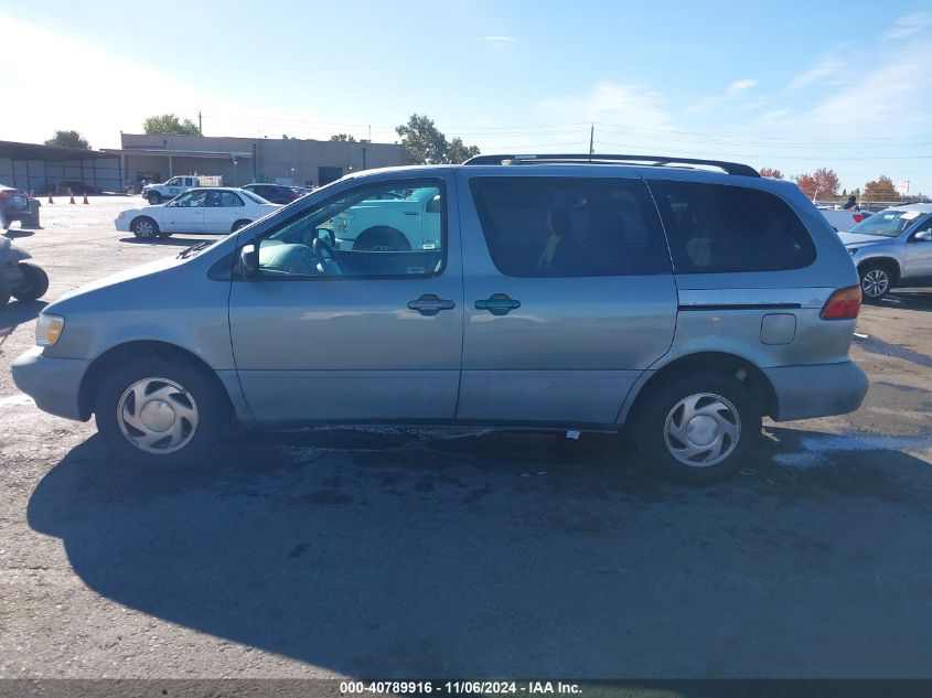 1999 Toyota Sienna Le VIN: 4T3ZF13CXXU123764 Lot: 40789916