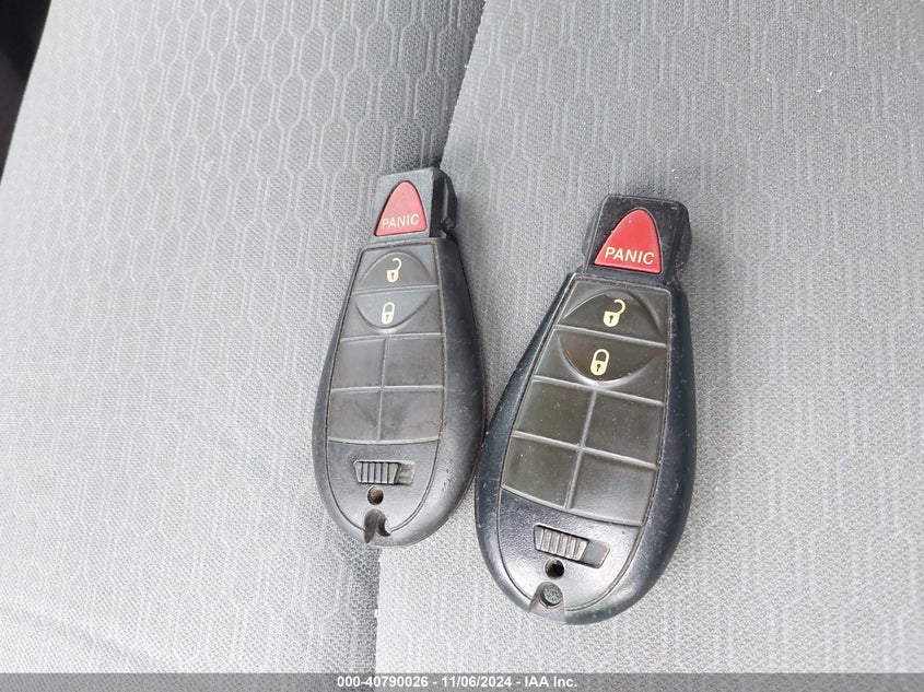 2013 RAM 1500 SLT - 1C6RR6GP6DS618332