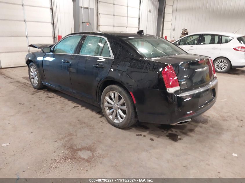 VIN 2C3CCARG1HH610365 2017 CHRYSLER 300 no.3