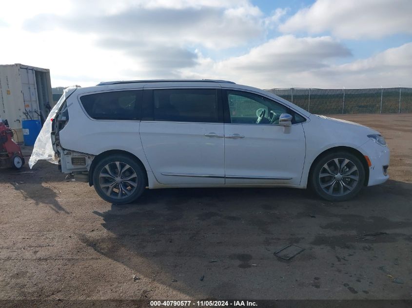 2017 Chrysler Pacifica Limited VIN: 2C4RC1GGXHR668915 Lot: 40790577