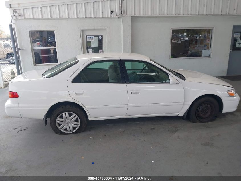 2001 Toyota Camry Le VIN: 4T1BG22K21U830662 Lot: 40790604