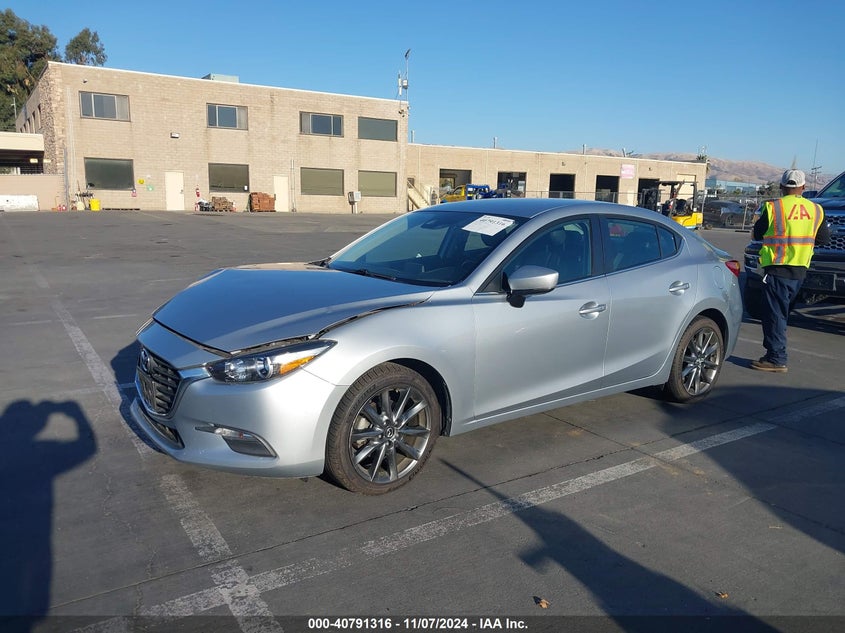 2018 MAZDA MAZDA3 TOURING - 3MZBN1V36JM199134