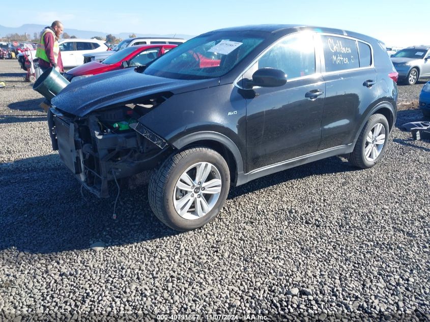 VIN KNDPMCAC3J7326932 2018 KIA Sportage, LX no.2