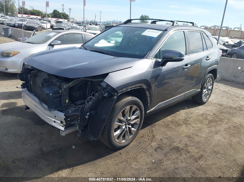 VIN 2T3C1RFV9KW007173 2019 TOYOTA RAV4 XLE PREMIUM