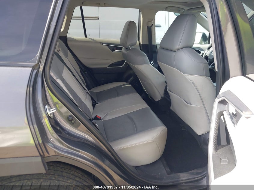 2019 TOYOTA RAV4 XLE PREMIUM VIN: 2T3C1RFV9KW007173